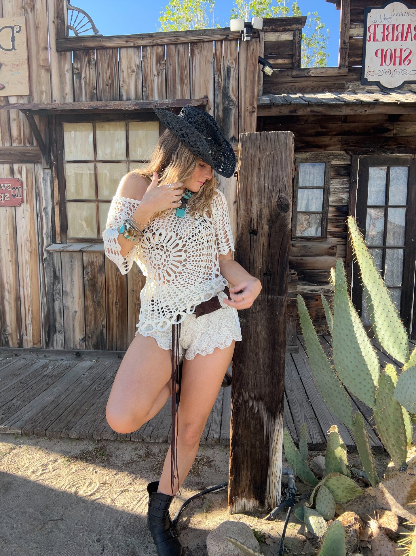 Fringe 70s Loop Belt